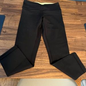 Lulu lemon capri length leggings.